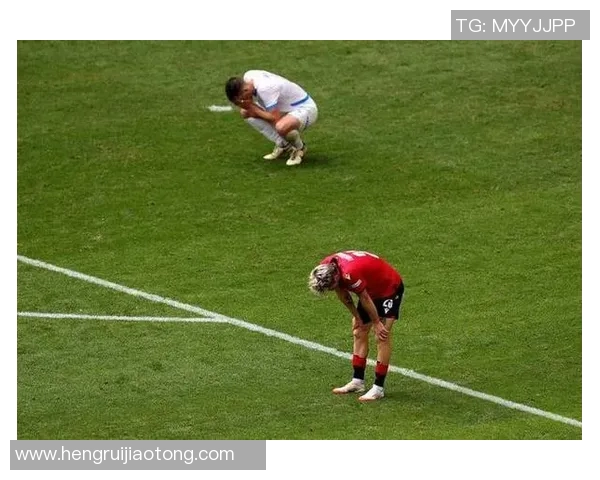 足球明星在赛场上犯错瞬间的精彩回顾与分析