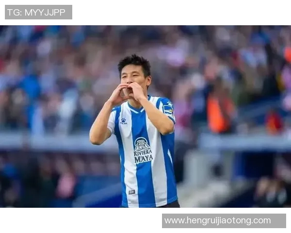 足球明星伍磊的精彩人生与职业生涯全景介绍及最新照片展示